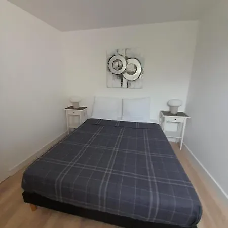 Maison Quai De La Fontaine Parking Holiday home Nimes