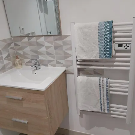 Maison Quai De La Fontaine Parking * Ним